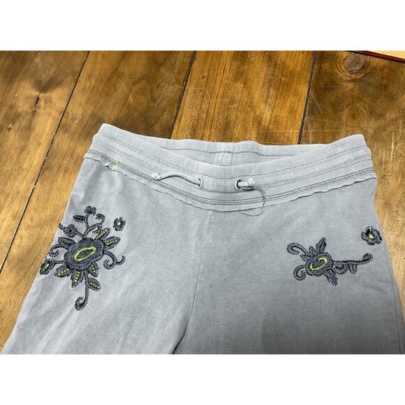 Vertigo Paris Sweat Pants Womens Size Small Gray Embroidered Floral - Picture 2 of 13